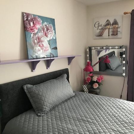 Apartament The Glam Cave Bushbury Zewnętrze zdjęcie
